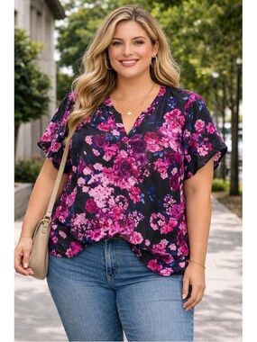 torrid Black Floral V-Neck Flutter Sleeve Blouse in Pink & Purple